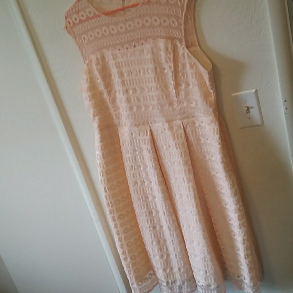 Lindy Bop Harlow dress in blush